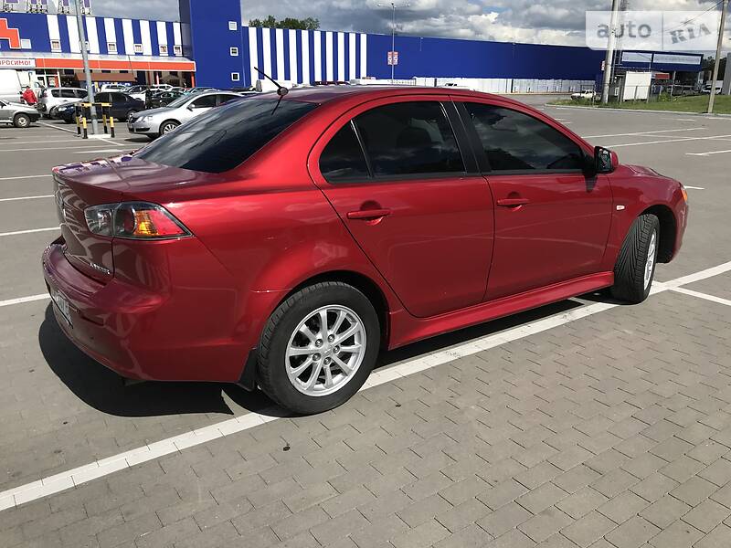 Седан Mitsubishi Lancer 2011 в Киеве