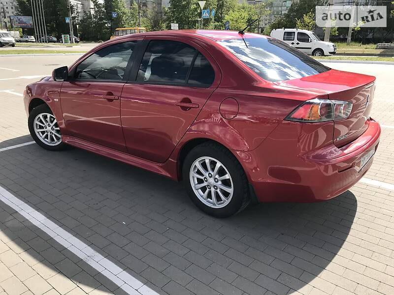Седан Mitsubishi Lancer 2011 в Киеве