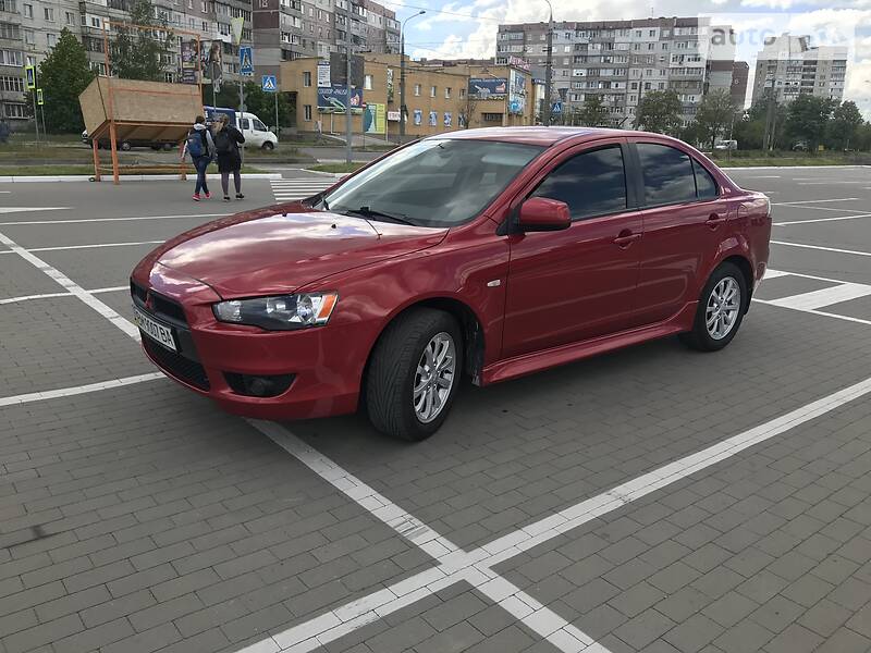 Седан Mitsubishi Lancer 2011 в Киеве