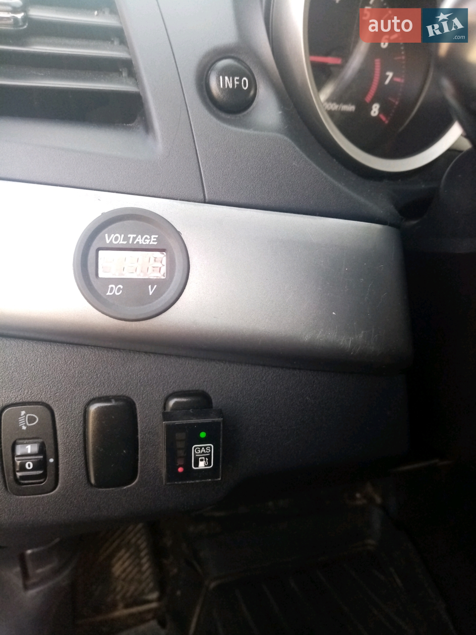 2011 Mitsubishi Lancer - мініатюра 20