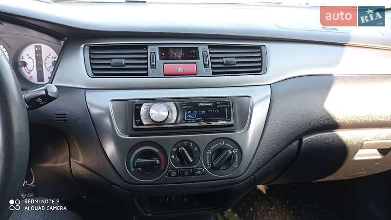 Седан Mitsubishi Lancer 2008 в Черновцах