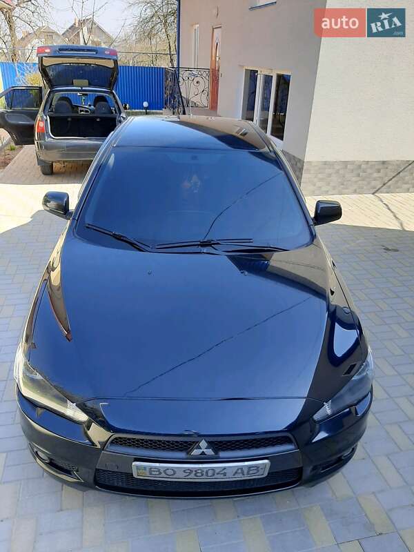 Седан Mitsubishi Lancer 2011 в Ивано-Франковске
