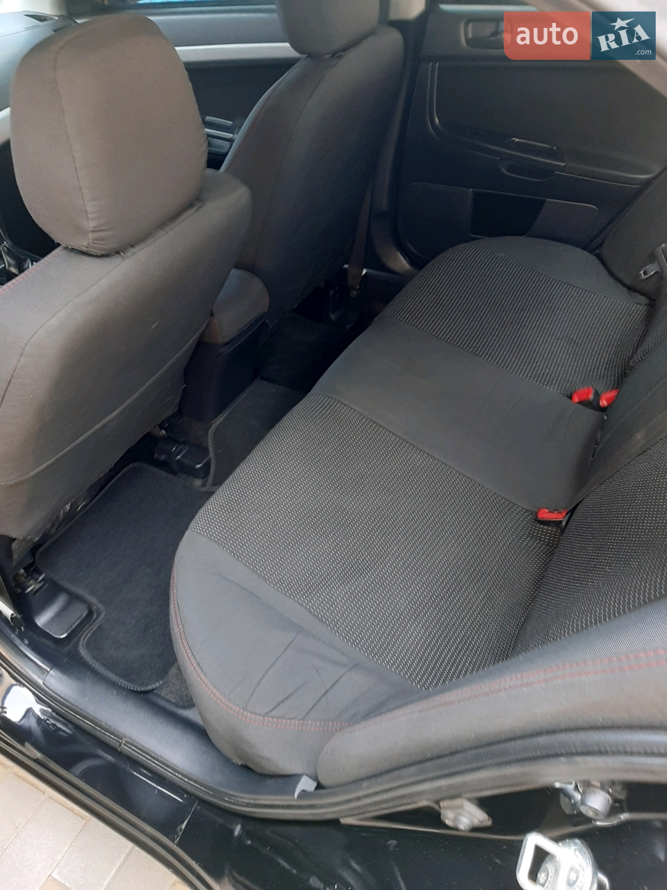 2011 Mitsubishi Lancer - мініатюра 37