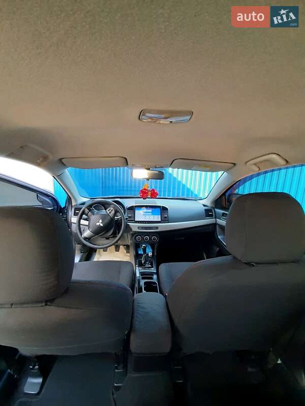 Седан Mitsubishi Lancer 2011 в Ивано-Франковске
