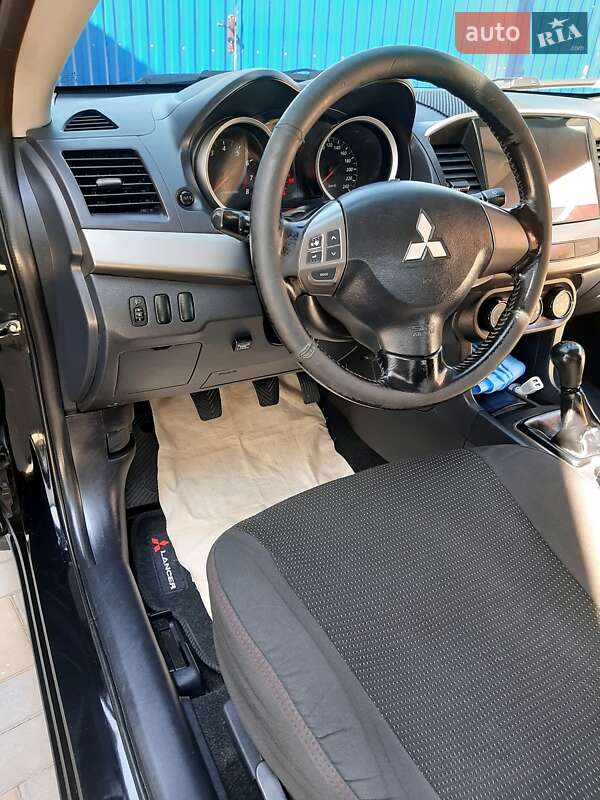 Седан Mitsubishi Lancer 2011 в Ивано-Франковске
