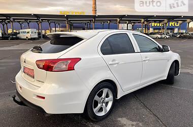 Хэтчбек Mitsubishi Lancer 2011 в Львове