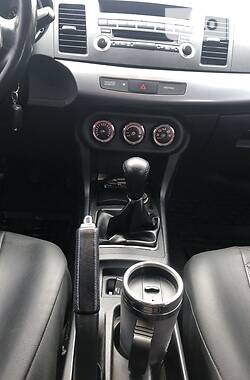 Седан Mitsubishi Lancer 2010 в 