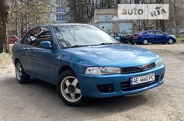 Седан Mitsubishi Lancer 1997 в Днепре