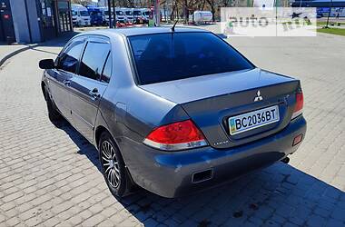 Седан Mitsubishi Lancer 2005 в Радехове