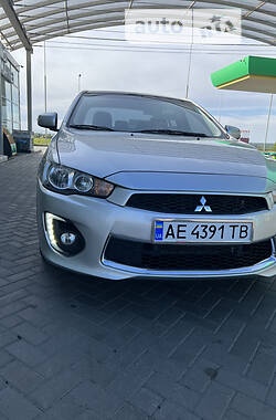 Седан Mitsubishi Lancer 2016 в Днепре