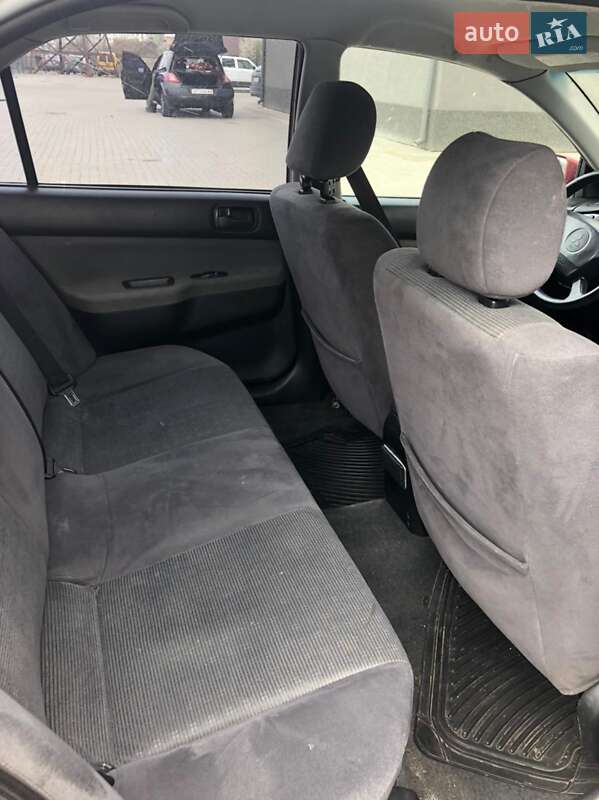 Седан Mitsubishi Lancer 2004 в Ивано-Франковске