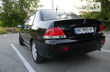 Седан Mitsubishi Lancer 2006 в Ровно