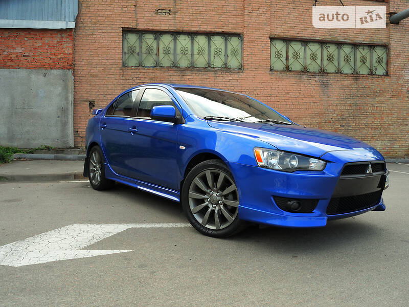 Седан Mitsubishi Lancer 2009 в Киеве