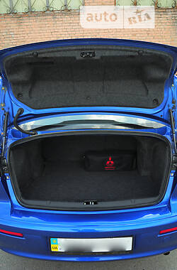 Седан Mitsubishi Lancer 2009 в 