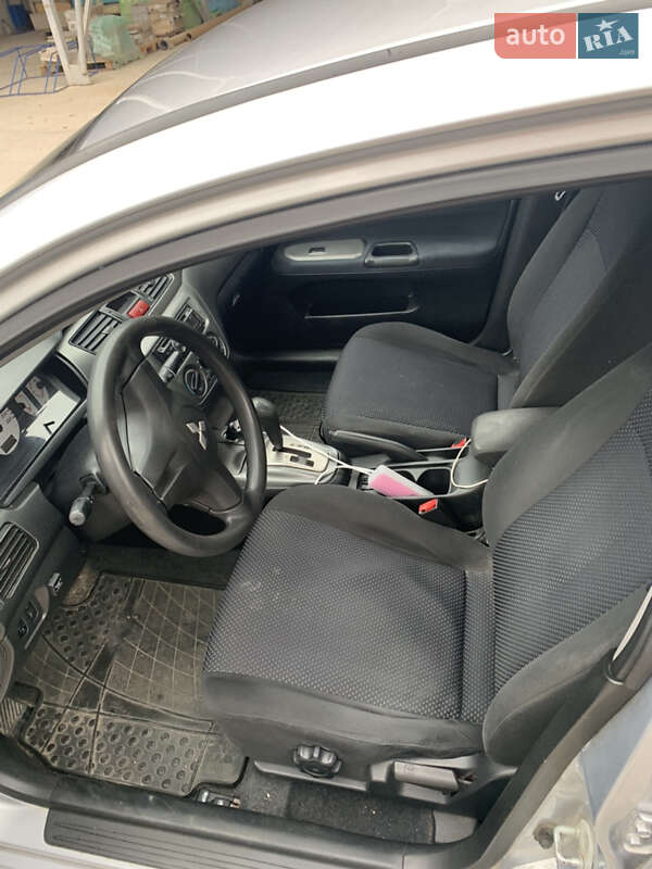 Седан Mitsubishi Lancer 2008 в Софиевской Борщаговке