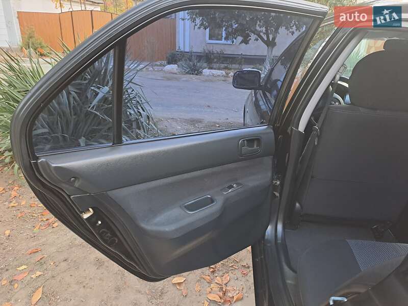 Седан Mitsubishi Lancer 2006 в Измаиле