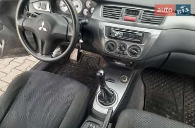 Седан Mitsubishi Lancer 2008 в Черновцах