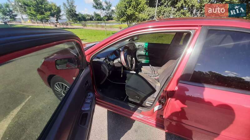 Седан Mitsubishi Lancer 2008 в Черкасах