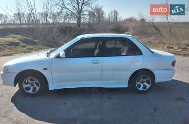 Седан Mitsubishi Lancer 1995 в Киеве