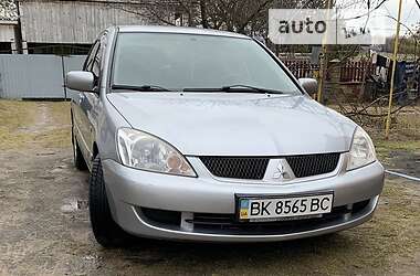 Седан Mitsubishi Lancer 2006 в Корце