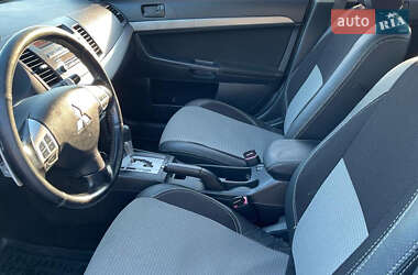 Хэтчбек Mitsubishi Lancer 2009 в 
