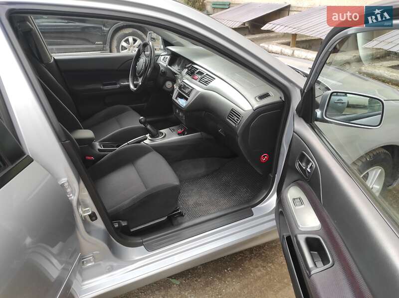 Универсал Mitsubishi Lancer 2005 в Надворной
