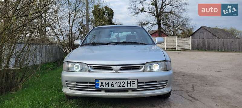Седан Mitsubishi Lancer 1993 в Житомире