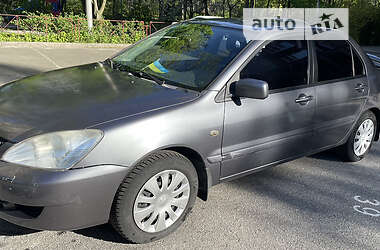 Седан Mitsubishi Lancer 2006 в Киеве