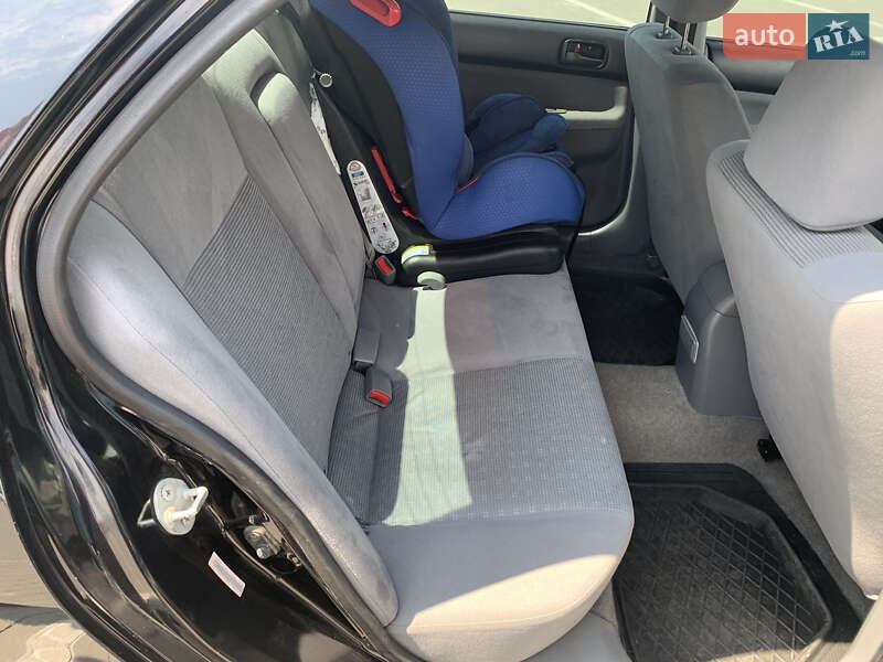 Седан Mitsubishi Lancer 2004 в Одессе