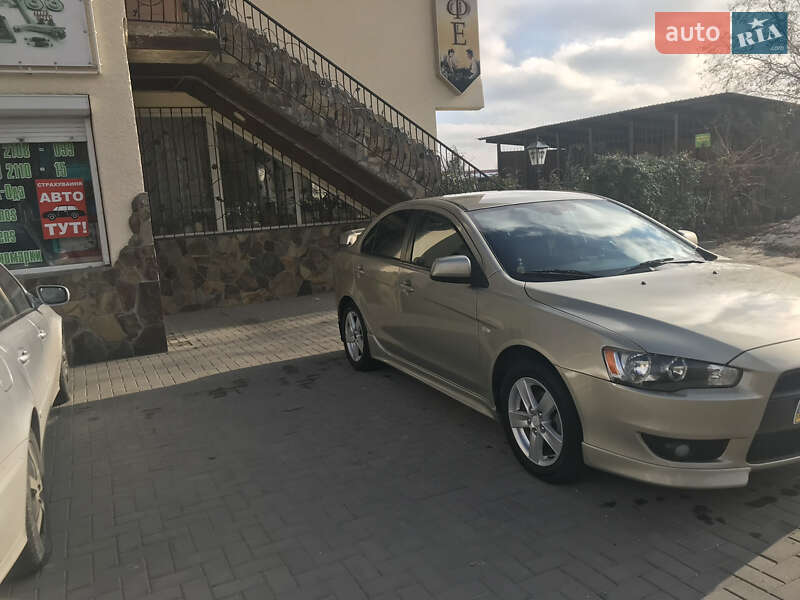 Седан Mitsubishi Lancer 2008 в Каменец-Подольском