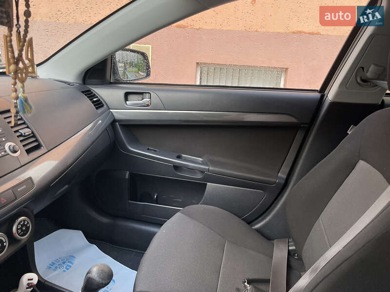 Седан Mitsubishi Lancer 2008 в Каменец-Подольском