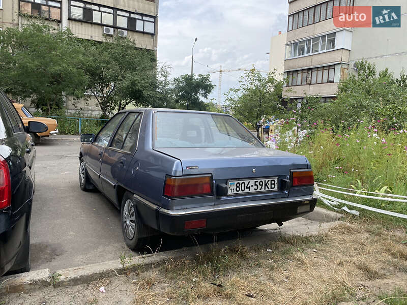 Седан Mitsubishi Lancer 1984 в Києві