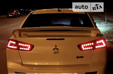 Седан Mitsubishi Lancer 2015 в 