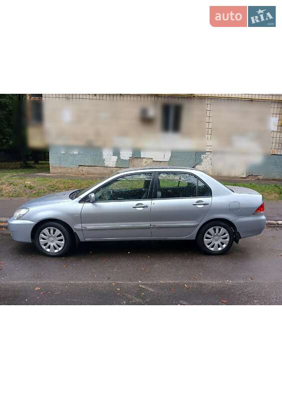 Седан Mitsubishi Lancer 2007 в Киеве