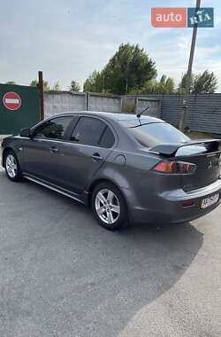 Седан Mitsubishi Lancer 2009 в Киеве