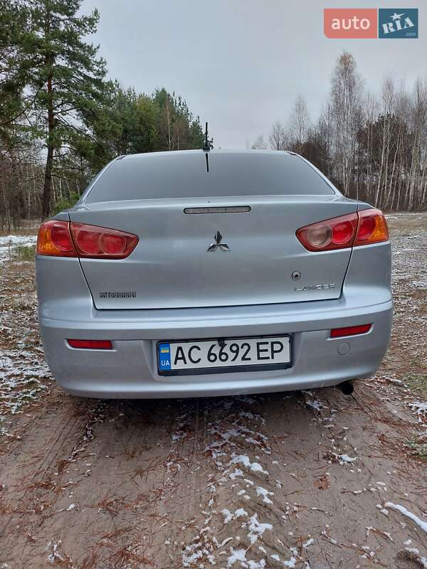 Седан Mitsubishi Lancer 2007 в Луцке
