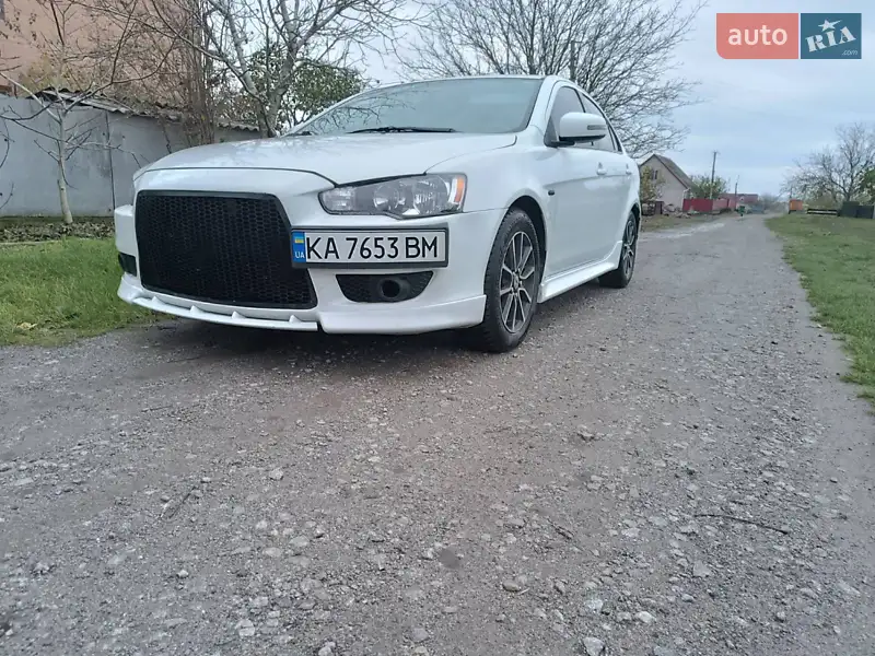 Mitsubishi Lancer 2016
