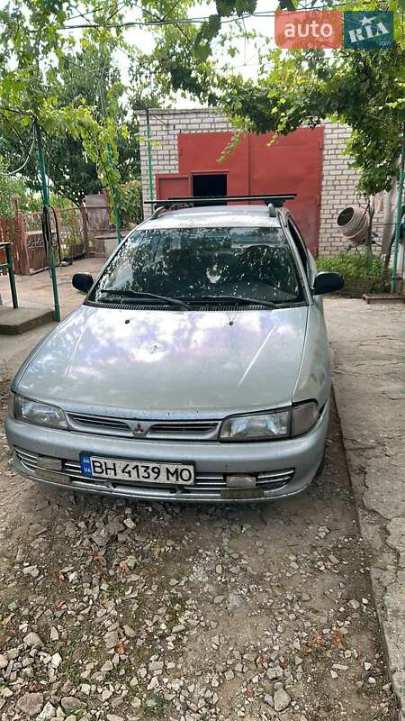Универсал Mitsubishi Lancer 1993 в Одессе