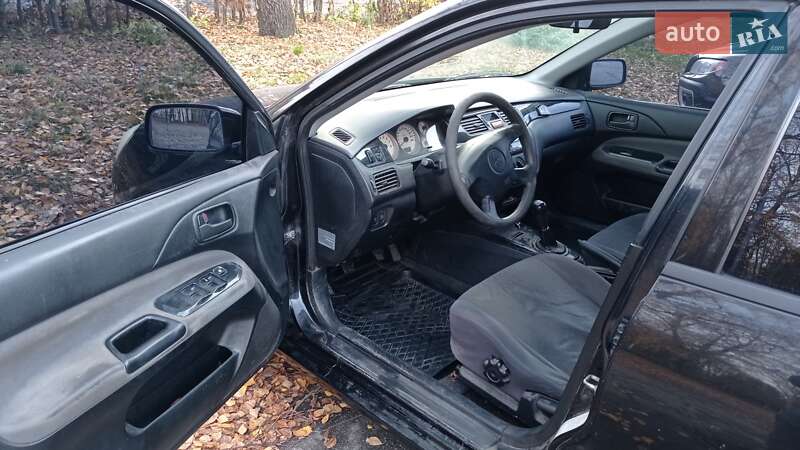 Универсал Mitsubishi Lancer 2005 в Звягеле