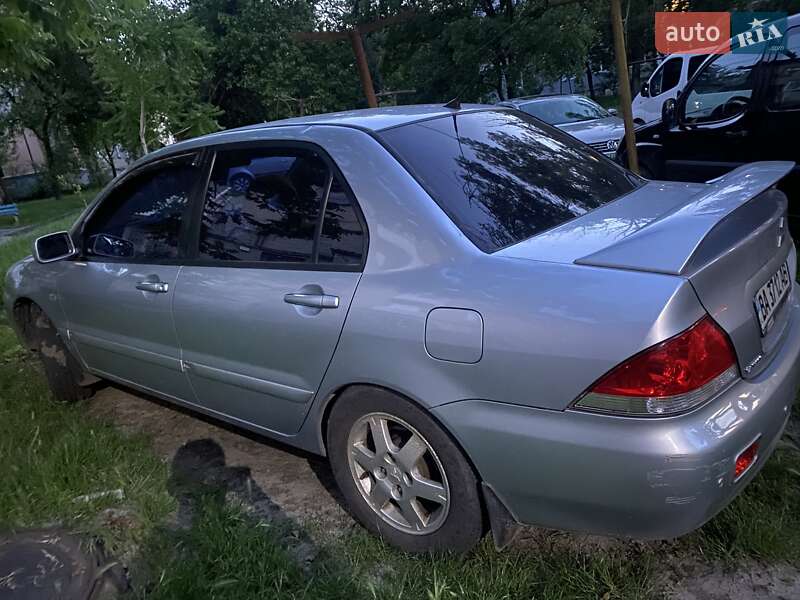 Седан Mitsubishi Lancer 2005 в Світловодську