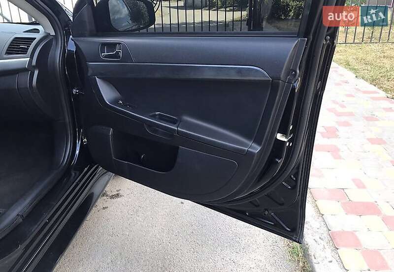 Седан Mitsubishi Lancer 2015 в Івано-Франківську