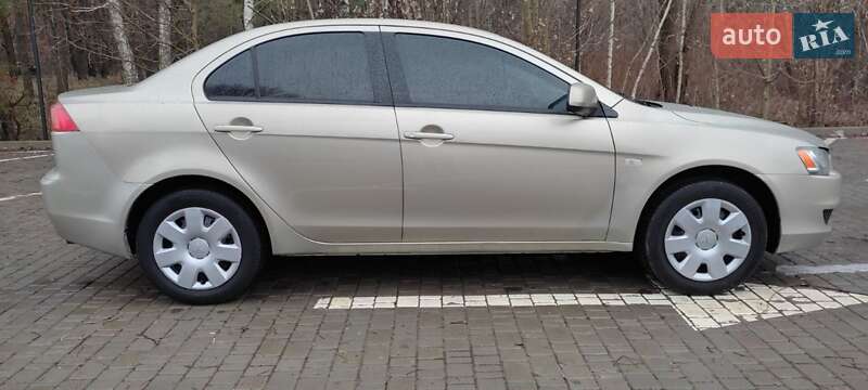 Седан Mitsubishi Lancer 2008 в Києві