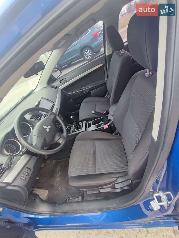 Хэтчбек Mitsubishi Lancer 2010 в Киеве