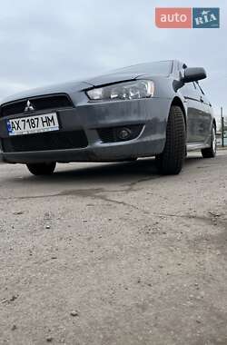Седан Mitsubishi Lancer 2011 в 