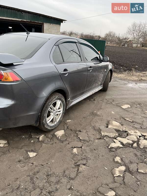 Седан Mitsubishi Lancer 2011 в Харькове