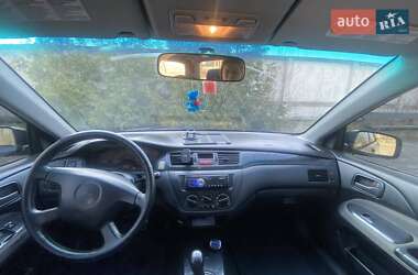 Седан Mitsubishi Lancer 2004 в Львове
