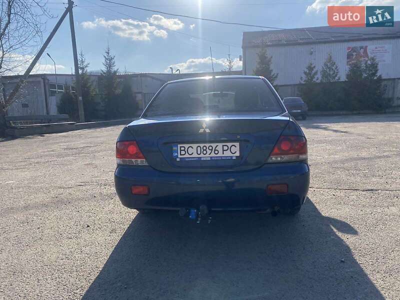 Седан Mitsubishi Lancer 2004 в Львове фото 7 Седан Mitsubishi Lancer 2004 в Львове