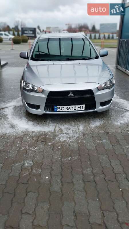Седан Mitsubishi Lancer 2011 в Львове фото 3 Седан Mitsubishi Lancer 2011 в Львове