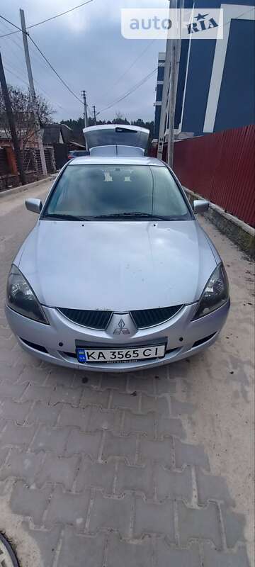 Универсал Mitsubishi Lancer 2003 в Ирпене