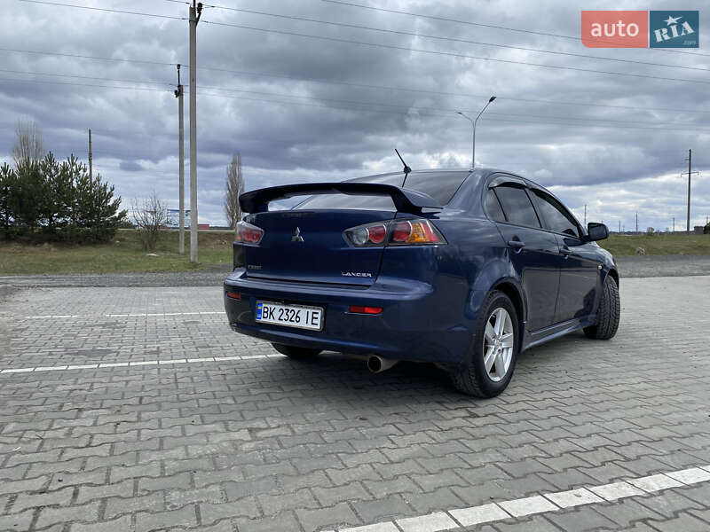 Седан Mitsubishi Lancer 2009 в Вараші